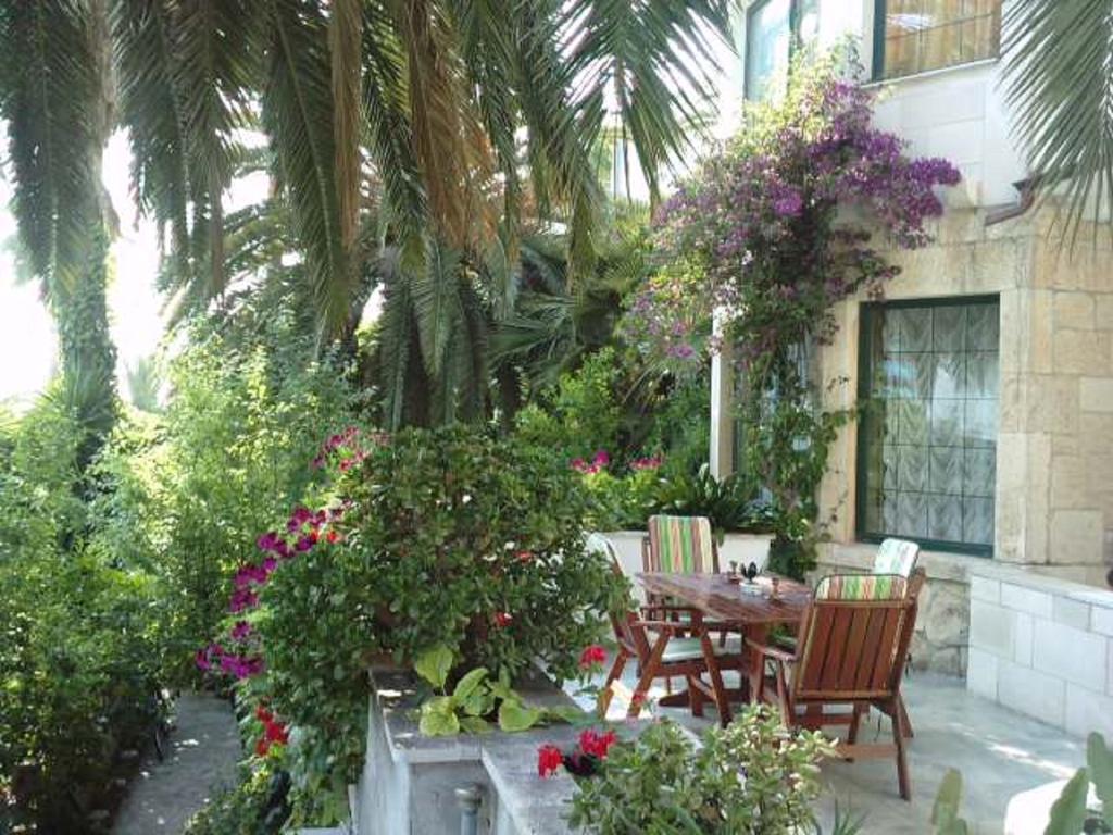 Apartments Villa Domus Marini ฮวาร์ ภายนอก รูปภาพ